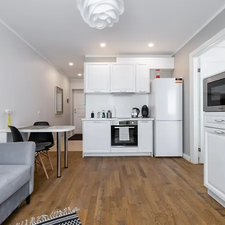 Brand New, Cozy And Quiet 1 Bedroom Apartment, Free Parking