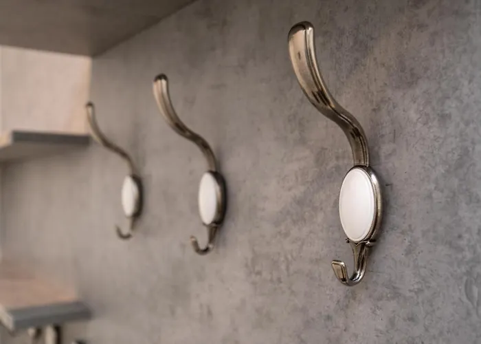 Brand New, Cozy And Quiet 1 Bedroom Apartment, Free Parking Apartment *