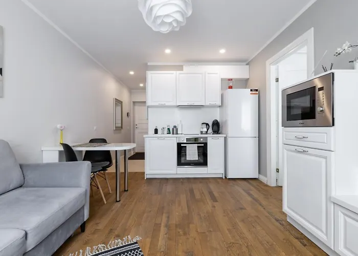 Brand New, Cozy And Quiet 1 Bedroom Apartment, Free Parking