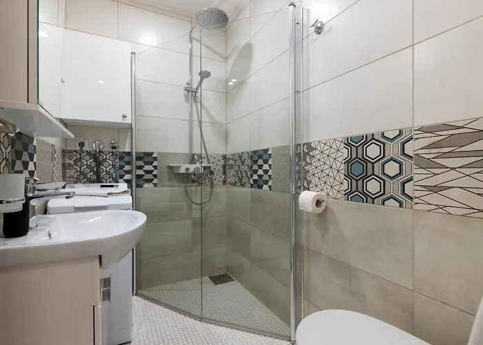 アパート Brand New, Cozy And Quiet 1 Bedroom Apartment, Free Parking *