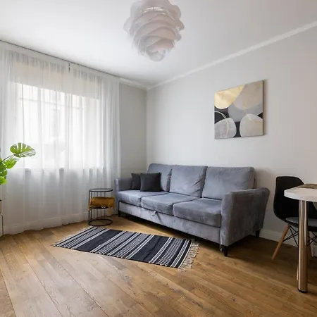 Brand New, Cozy And Quiet 1 Bedroom Apartment, Free Parking تالين